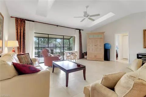 3207 Horse Carriage Way #406, Naples, FL 34105