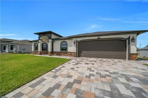 4602 5th St W, Lehigh Acres, FL 33971