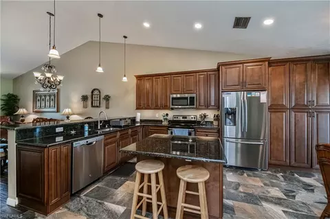 12090 Kelly Greens Blvd #119, Fort Myers, FL 33908