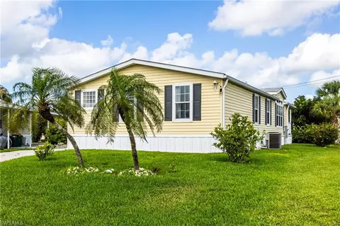 46 San Remo Cir, Naples, FL 34112