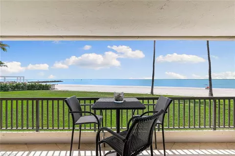 2398 Gulf Shore Blvd N #101, Naples, FL 34103