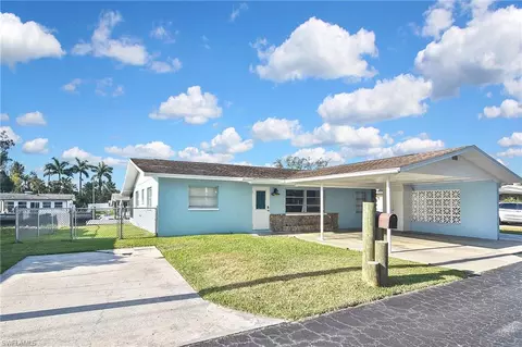 8150 Cleaves Rd, North Fort Myers, FL 33903