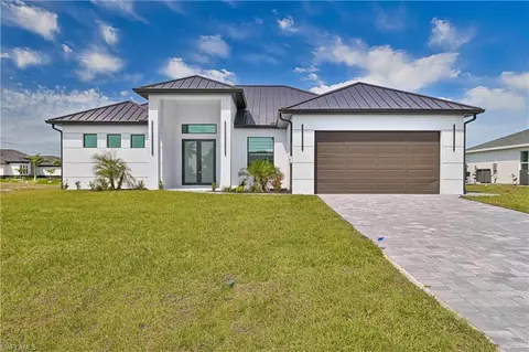 900 NW 12th Pl, Cape Coral, FL 33993