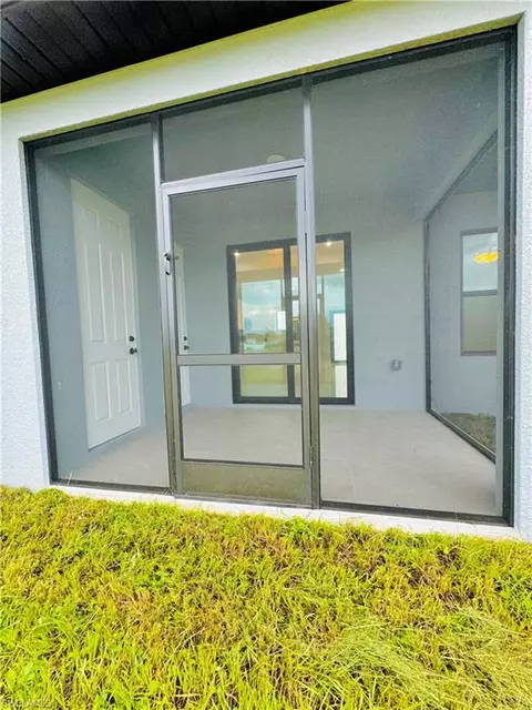 Exterior - 7942 13th Pl, Labelle, FL 33935 photo 5 of 6