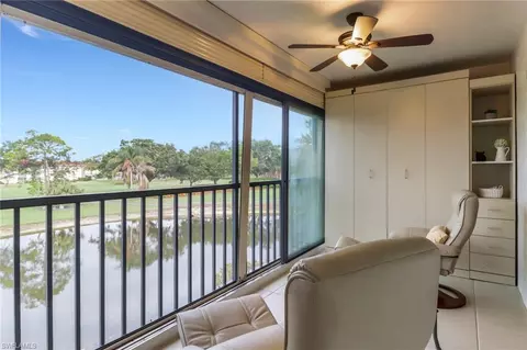 5250 Fox Hollow Dr #530, Naples, FL 34104