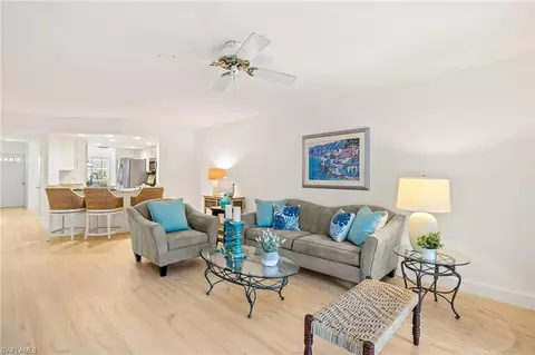 815 Gulf Pavilion Dr #106, Naples, FL 34108