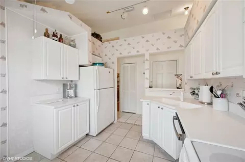 Kitchen - 20902 Blacksmith Frg, Estero, FL 33928 photo 2 of 3