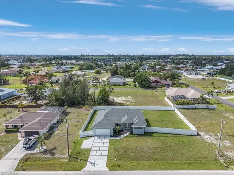 1724 Embers Pkwy W, Cape Coral, FL 33993