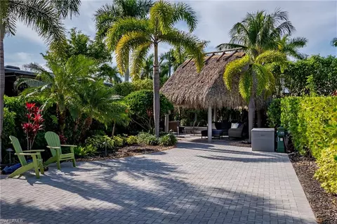 13568 Snook Cir, Naples, FL 34114