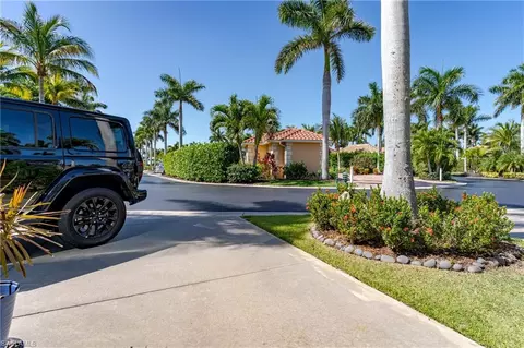 13627 Snook Cir, Naples, FL 34114 photo 19