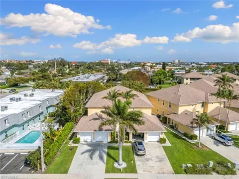 462 Tallwood St #101, Marco Island, FL 34145