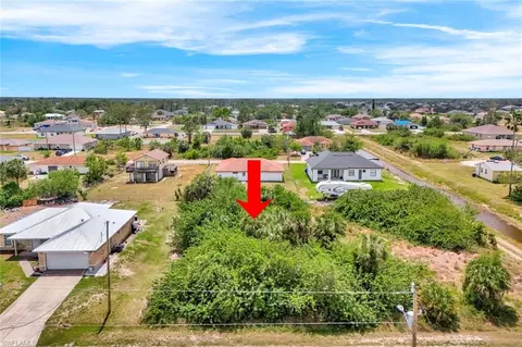 3915 21st St SW, Lehigh Acres, FL 33976
