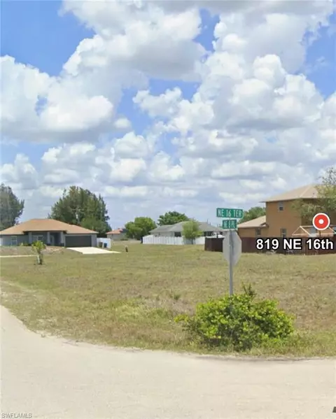 819 NE 16th Ter, Cape Coral, FL 33909