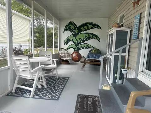 3256 Debbie Ln, Bonita Springs, FL 34134