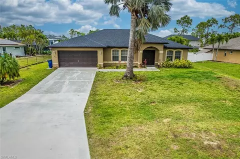 6619 Dabney St, Fort Myers, FL 33966