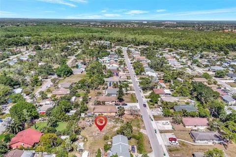 5421 Martin St, Naples, FL 34113 photo 11