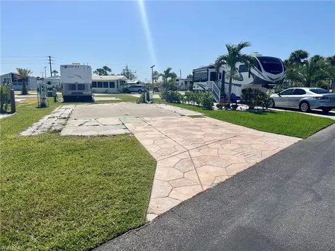 19681 Summerlin Apt 211 Rd, Fort Myers, FL 33908