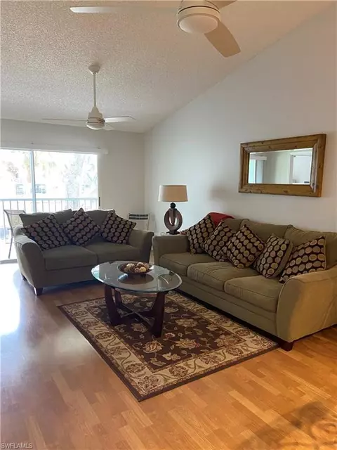 157 Wading Bird Cir #K201, Naples, FL 34110