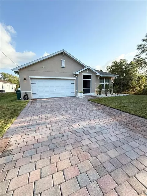 3575 20th Ave NE, Naples, FL 34120