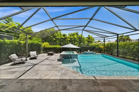 10030 Florence Cir, Naples, FL 34119
