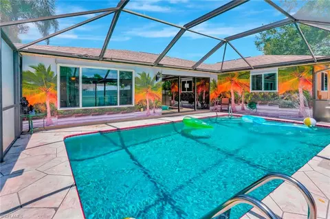 2216 SE 8th Ter, Cape Coral, FL 33990