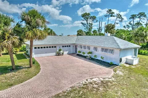 17506 Cape Horn Blvd, Punta Gorda, FL 33955