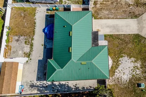 2137 44th St SW, Naples, FL 34116