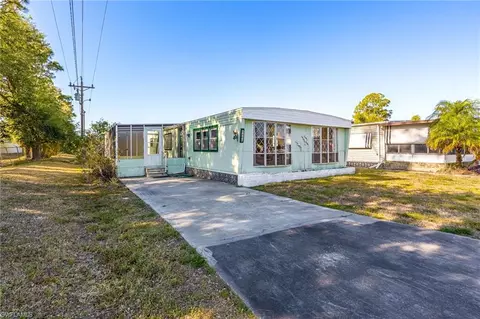 5460 Forest Park Dr, North Fort Myers, FL 33917