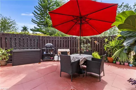 6272 Westshore Dr #2, Fort Myers, FL 33907