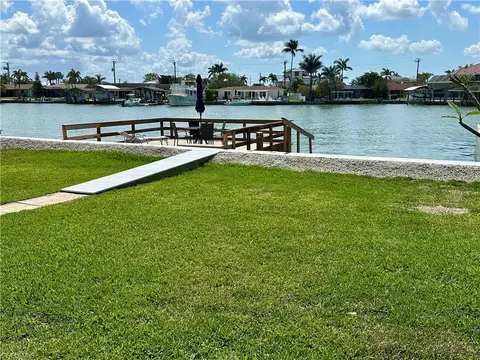 152 Pago Pago Dr W, Naples, FL 34113 photo 3