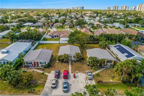 634 97th Ave N, Naples, FL 34108