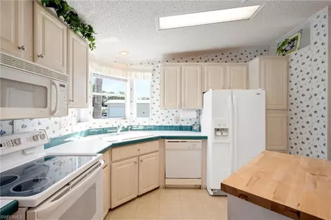 126 Wispy Dr, North Fort Myers, FL 33903