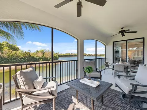 9498 Napoli Ln #201, Naples, FL 34113