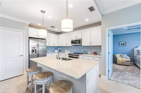 Kitchen - 6948 Avalon Cir #604, Naples, FL 34112 photo 2 of 7