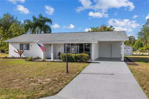 10621 Baytree Ct, Lehigh Acres, FL 33936