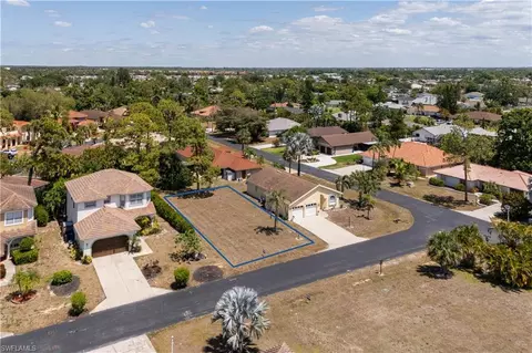 11264 Coimbra Ln, Bonita Springs, FL 34135