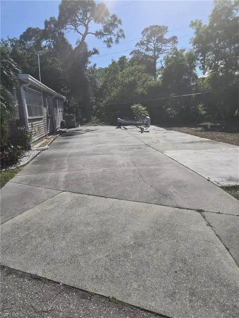 20640 River Dr, Estero, FL 33928 photo 2