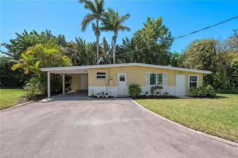 4912 West Blvd #14, Naples, FL 34103