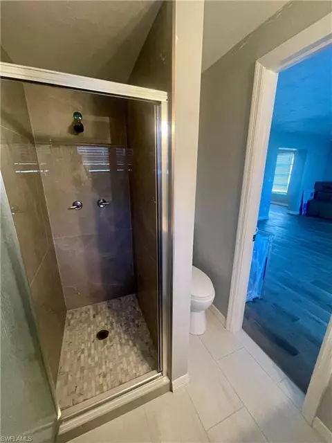 Bath - 1279 5th Ave N, Naples, FL 34102 photo 2 of 3