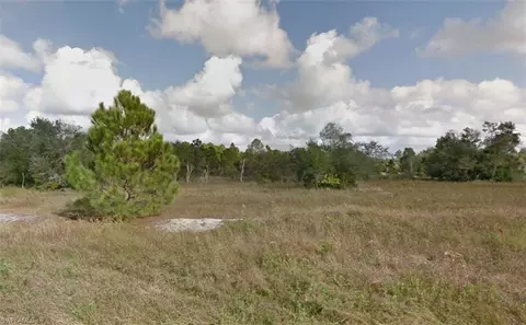 2705 54th St SW, Lehigh Acres, FL 33976