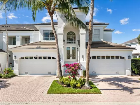 1749 Gulfstar Dr S #404, Naples, FL 34112