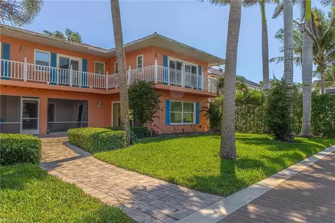 Exterior - 419 Pine Ave, Naples, FL 34108 photo 5 of 11