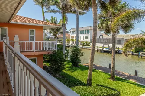 Exterior - 419 Pine Ave, Naples, FL 34108 photo 7 of 11