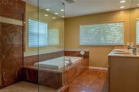 Bath - 419 Pine Ave, Naples, FL 34108 photo 1 of 4