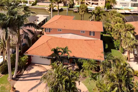 Exterior - 419 Pine Ave, Naples, FL 34108 photo 1 of 11