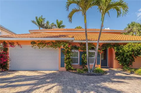 Exterior - 419 Pine Ave, Naples, FL 34108 photo 3 of 11