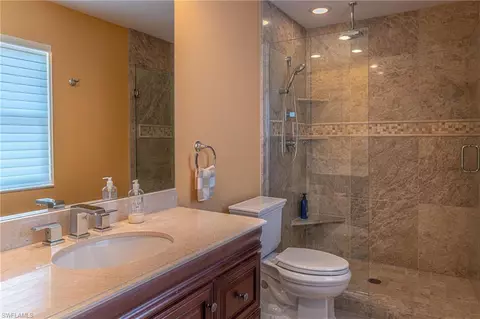 Bath - 419 Pine Ave, Naples, FL 34108 photo 3 of 4