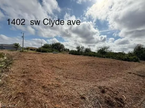 1402 Clyde Ave S, Lehigh Acres, FL 33976