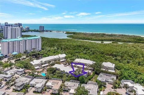 5929 Chanteclair Dr #8, Naples, FL 34108