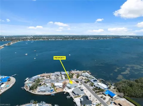 9920 Spoonbill Rd E, Bradenton, FL 34209